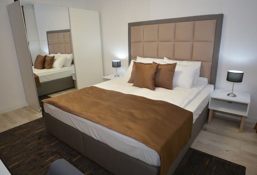 דירת חדר, Apart Hotel Family