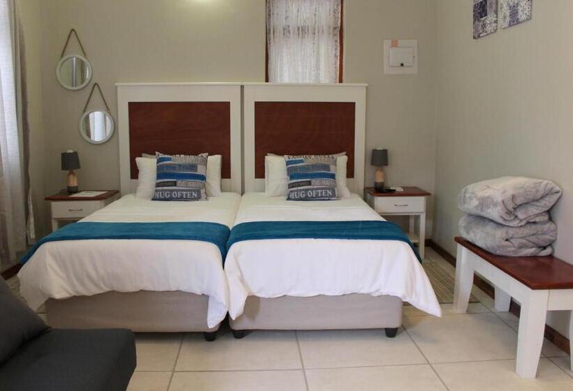 اتاق استاندارد, Tranquility Self Catering