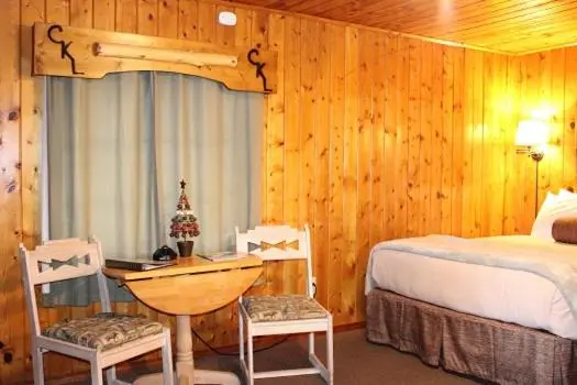 スタンダードスタジオ, Copper King Lodge