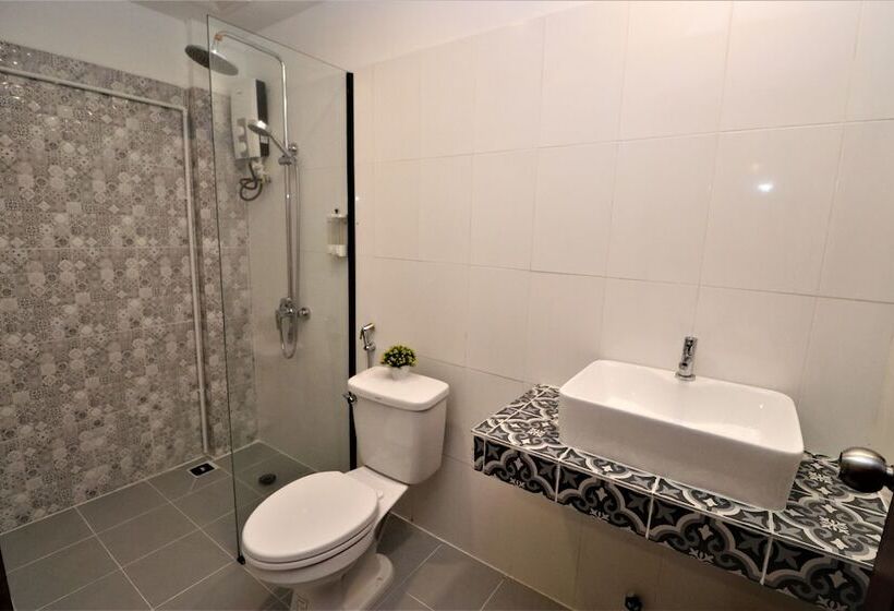 اتاق سوپریور سه تخته, Grand Elevation