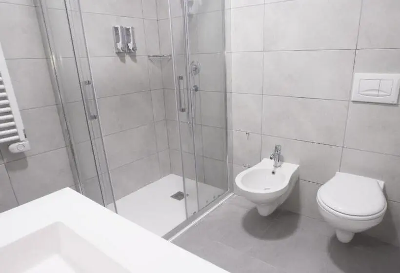 استودیو استاندارد با بالکن, Piamarta Apartments