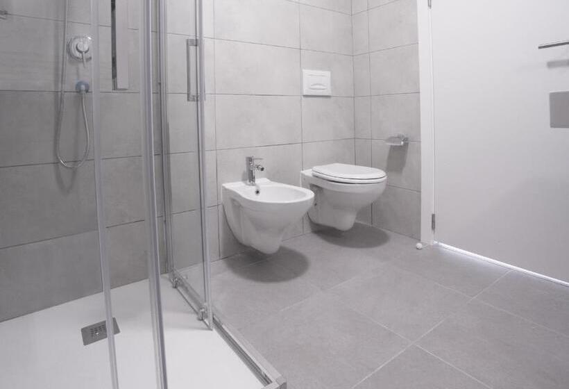 バルコニー付きスタンダードステューディオ, Piamarta Apartments