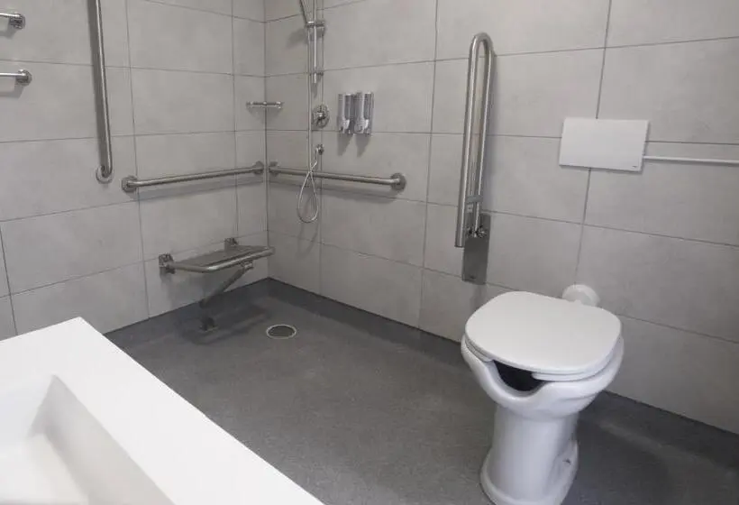 آپارتمان 1 خوابه پریمیوم با بالکن, Piamarta Apartments