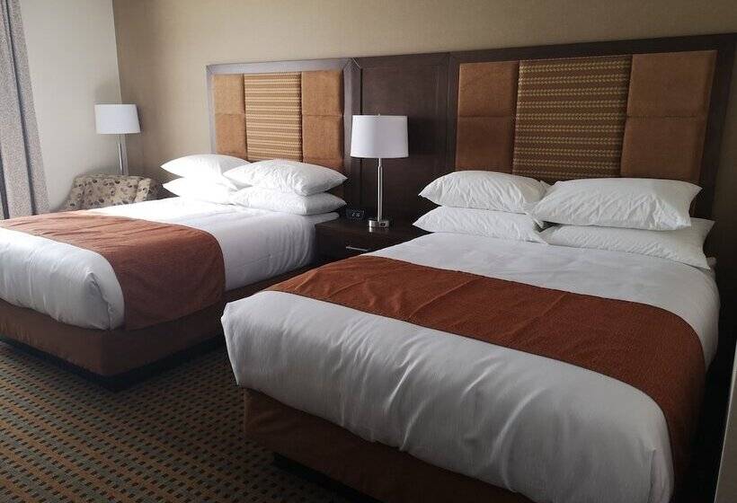 جناح, Best Western Plus Hinton Inn & Suites