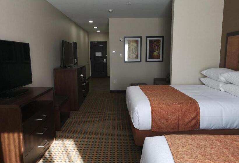 جناح, Best Western Plus Hinton Inn & Suites