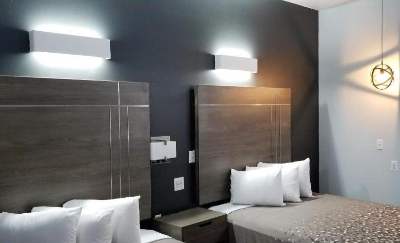 スーペリアールーム, Continental Inn & Suites