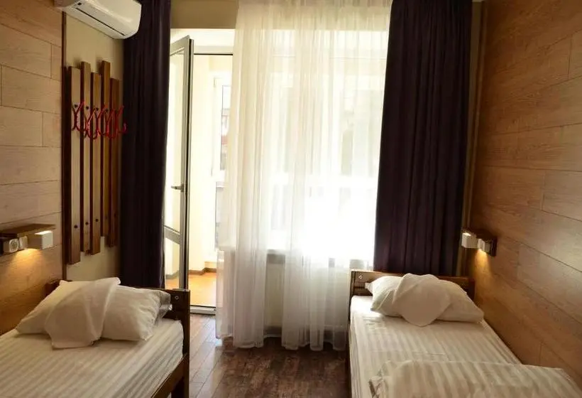 اتاق استاندارد, Music Hostel