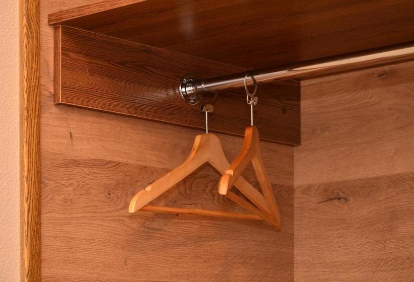 Standard Yhden Hengen Huone, Music Hostel