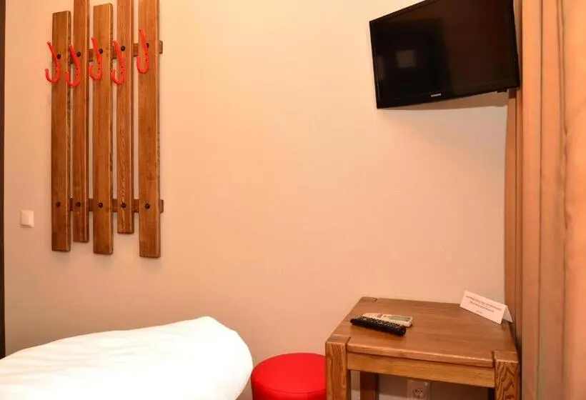 اتاق استاندارد یک نفره, Music Hostel