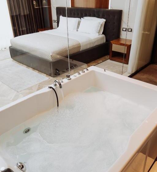 חדר סופריור עם מיטת קינג, Royal G Hotel And Spa