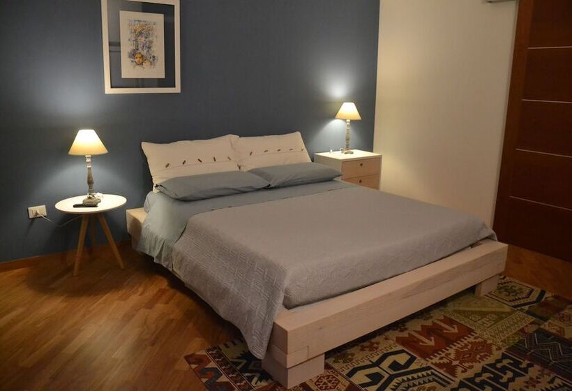 غرفة قياسية مزوَّدة بشُرفة, B&b Cherry Season