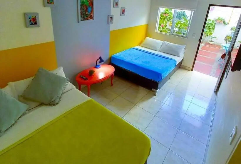 اتاق استاندارد چهار تخته, Casa Azul Boutique Hostel