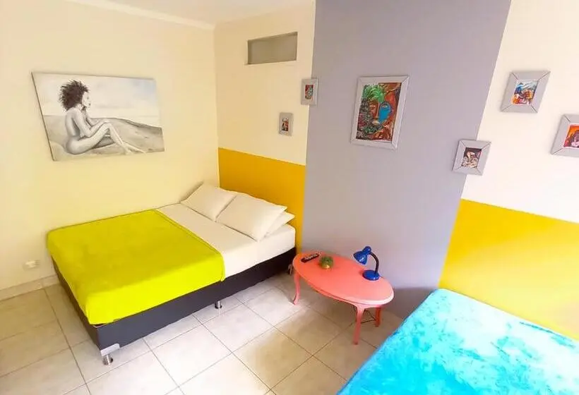 اتاق استاندارد چهار تخته, Casa Azul Boutique Hostel