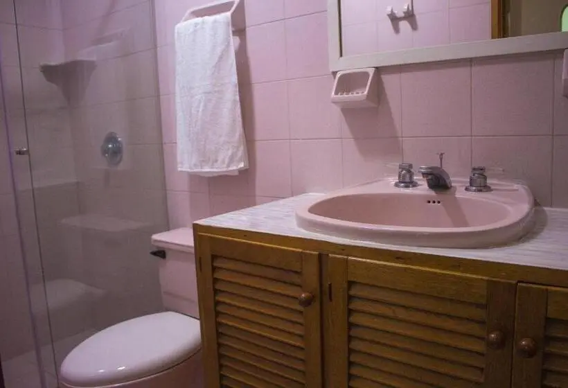 اتاق خانوادگی با سرویس بهداشتی مشترک, Casa Azul Boutique Hostel