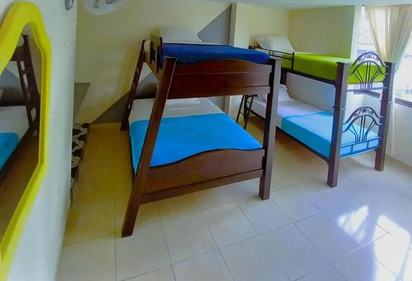 اتاق خانوادگی با سرویس بهداشتی مشترک, Casa Azul Boutique Hostel
