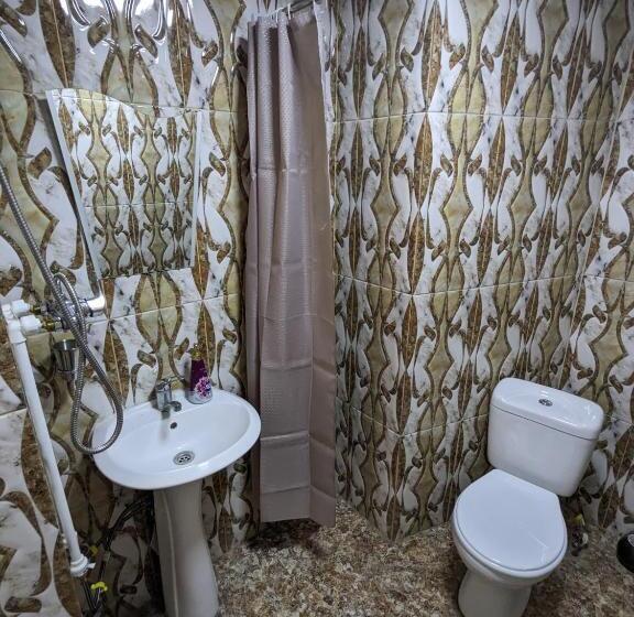 استودیو خانوادگی, Sresidence