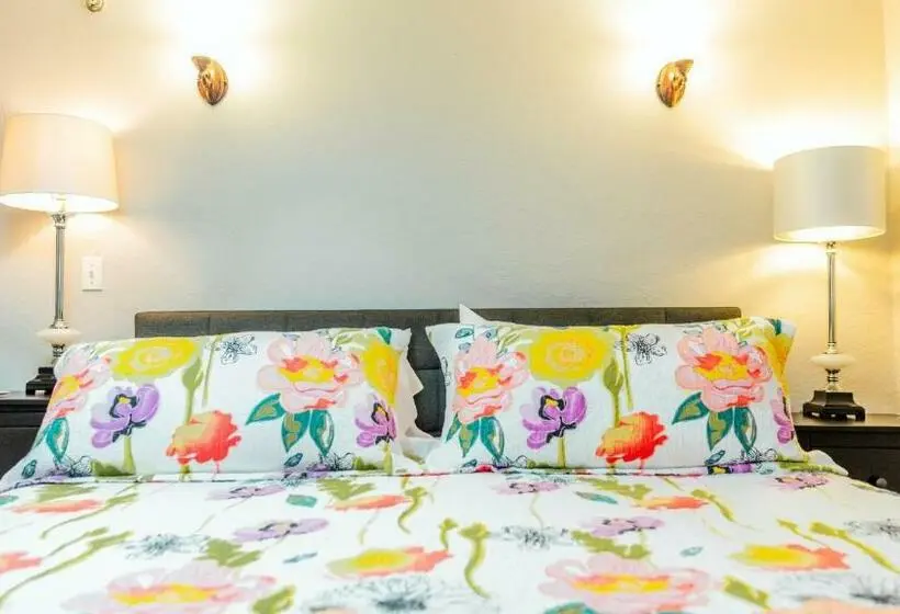 Sviitti Puutarhanäkymä, Meranova Guest Inn