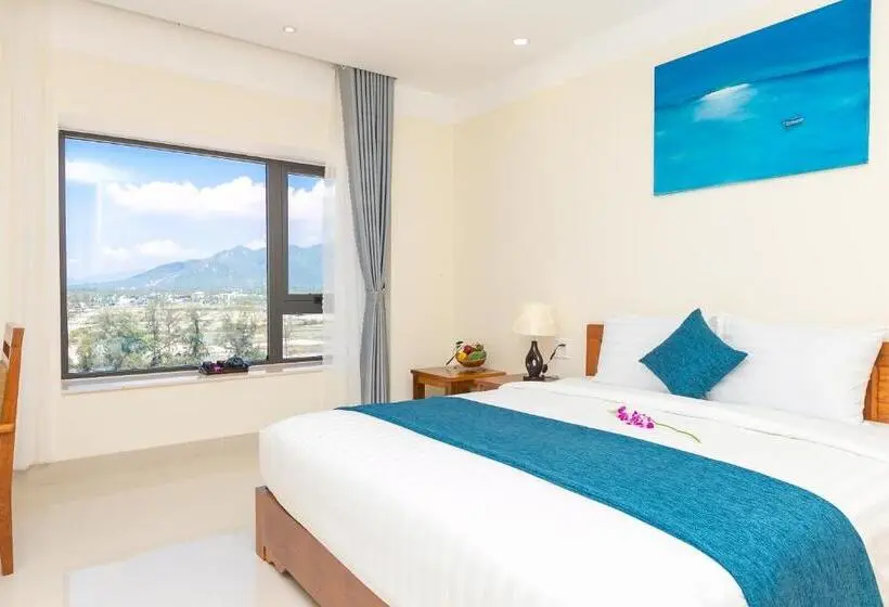 اتاق استاندارد با تخت بزرگ, Navy Hotel Cam Ranh