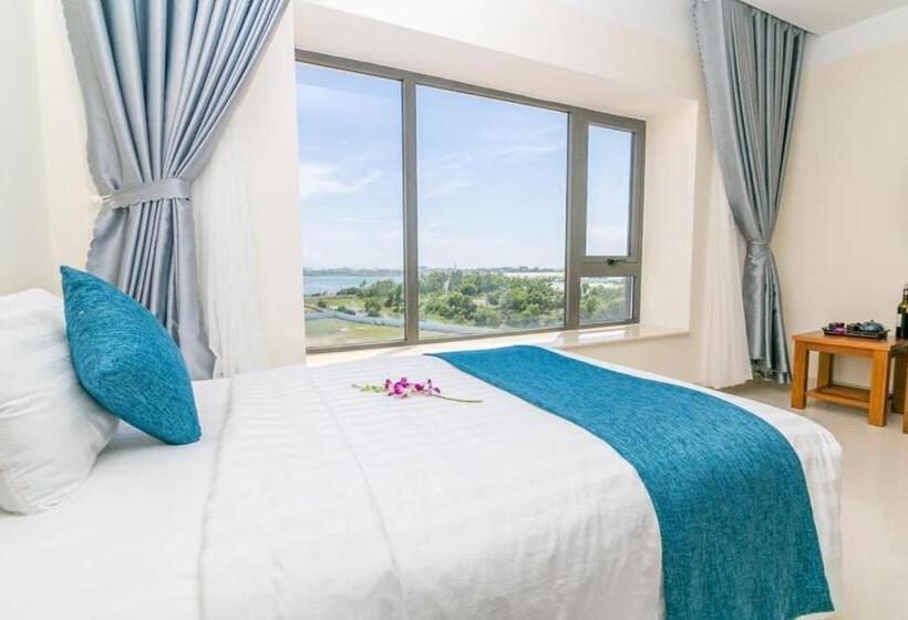 اتاق استاندارد با تخت بزرگ, Navy Hotel Cam Ranh