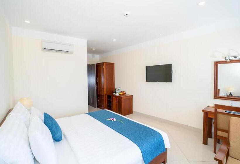 اتاق استاندارد با تخت بزرگ, Navy Hotel Cam Ranh