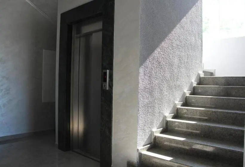 استودیوی استاندارد با چشمانداز دریا, Nakashidzes Apartments