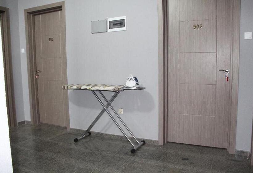 آپارتمان 1 خوابه با چشم‌انداز دریا, Nakashidzes Apartments