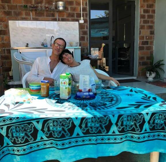 غرفة قياسية رباعية, Un Lugar Para Compartir