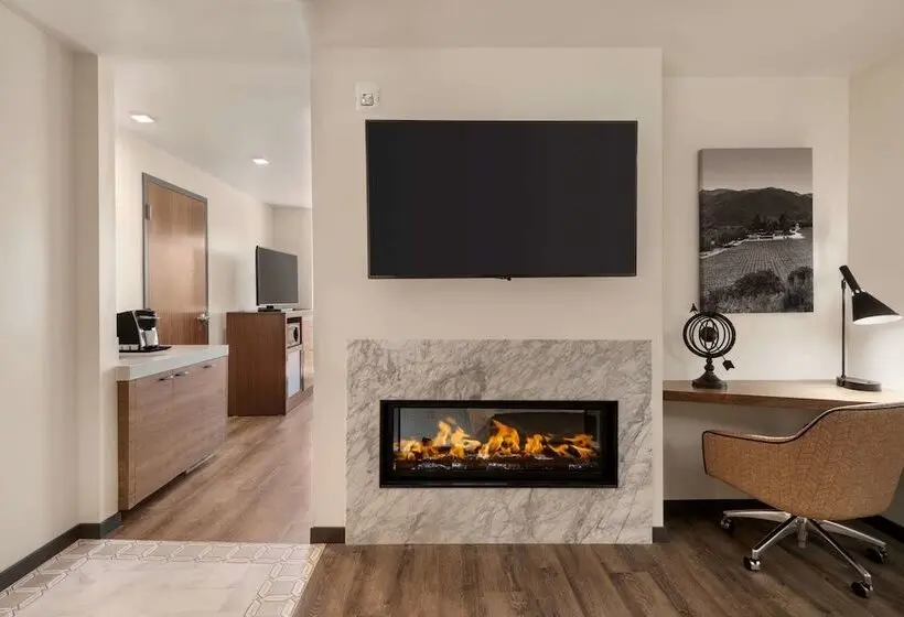 身障者適用スイートルーム, La Quinta By Wyndham San Luis Obispo