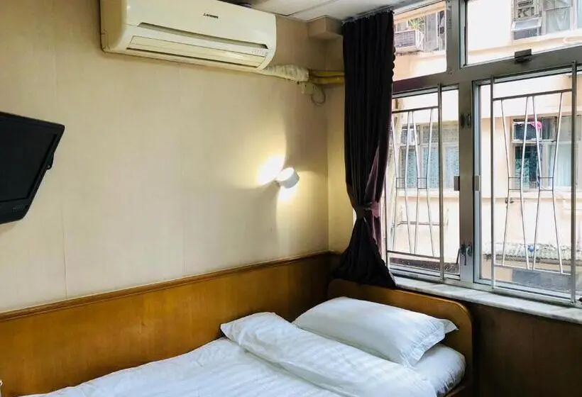 اتاق استاندارد یک نفره, Good Fortune Inn