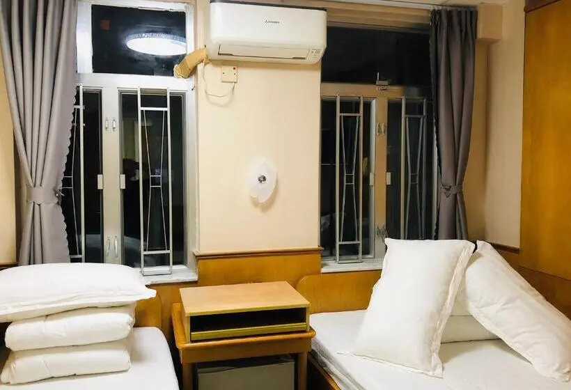 اتاق استاندارد سه نفره, Good Fortune Inn