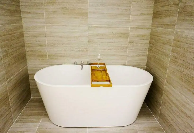 سوییت, Gwangju Hotel The Spot