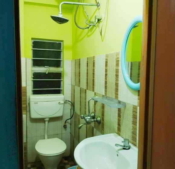 标准间带阳台, Winnie S Lodge