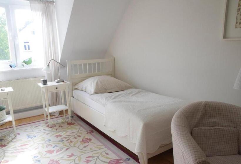 דירת חדר נוף לגינה, Bed & Breakfast Freiberg