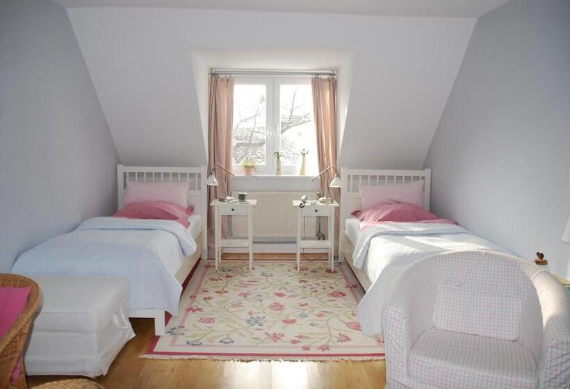 דירת חדר נוף לגינה, Bed & Breakfast Freiberg
