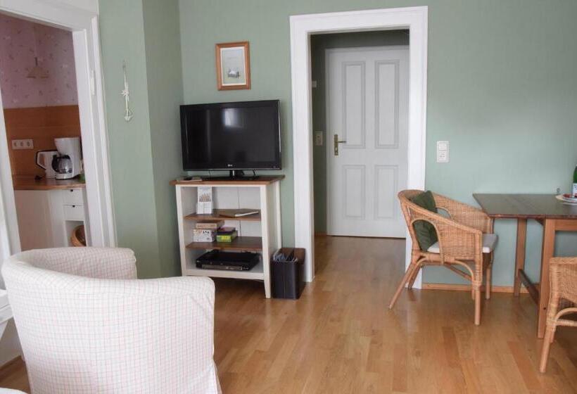 דירת חדר נוף לגינה, Bed & Breakfast Freiberg