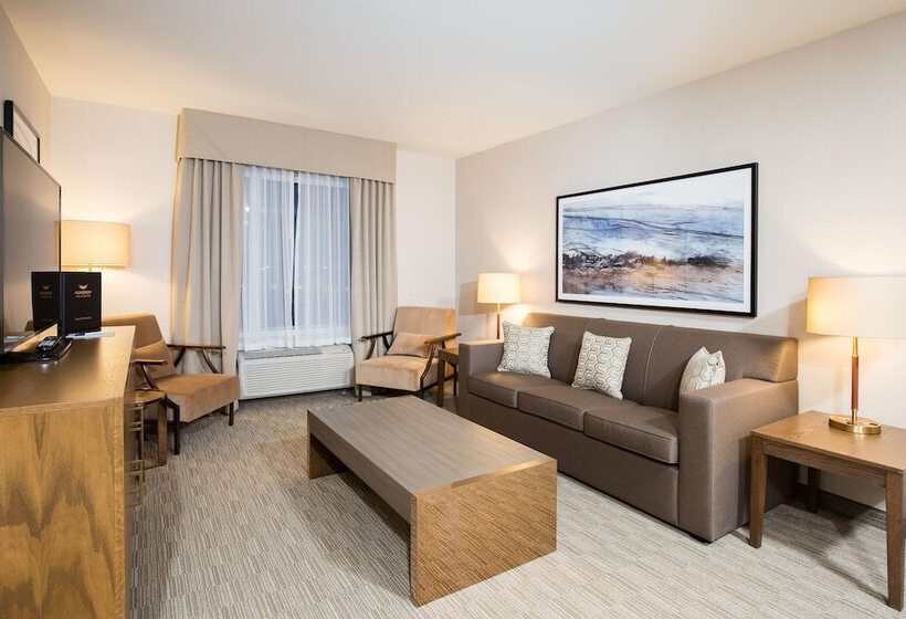 جناح إدارى, Pomeroy Inn & Suites Prince George