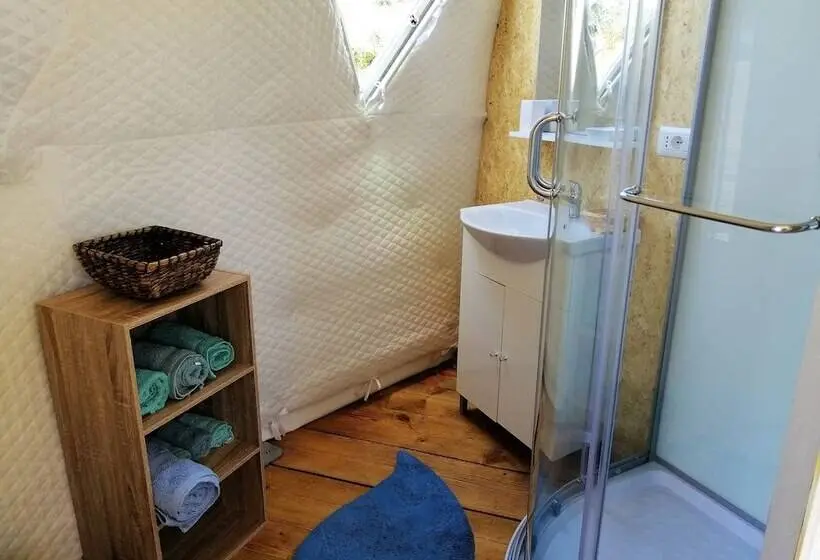 چادر با خدمات رفاهی استاندارد, B&b Glamping Semaforo Capo Sperone