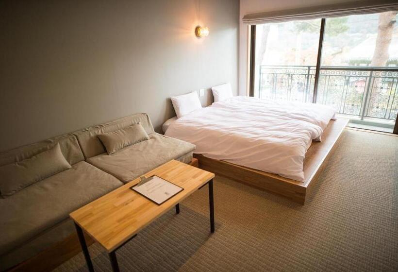 スタンダードルーム, Emblem Flow Hakone