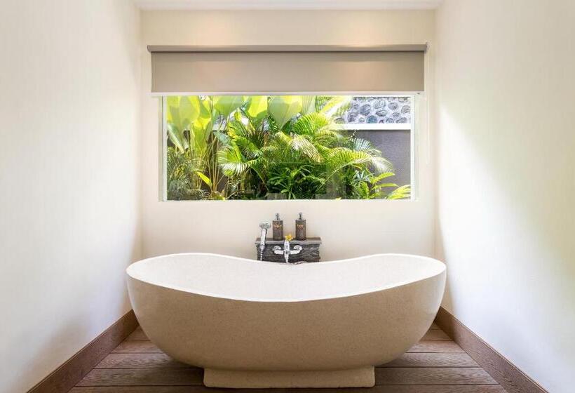 اتاق لوکس, Annupuri Villas Bali