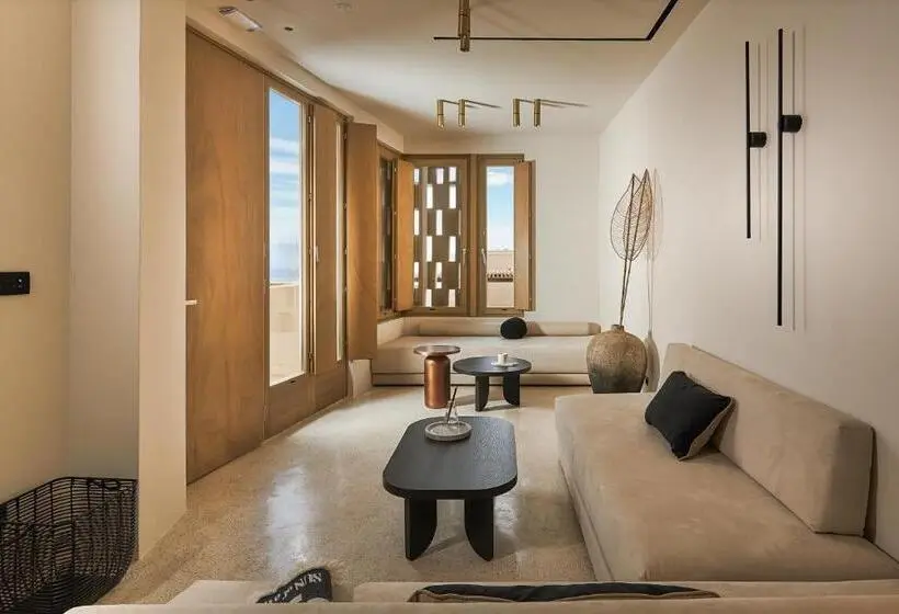 Suite with Pool, Enorme Eos Santorini