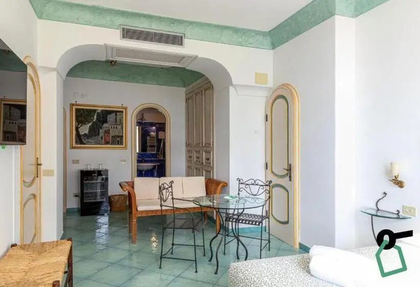 オーシャンビュースタンダードルーム, Hotiday Positano Suites And View
