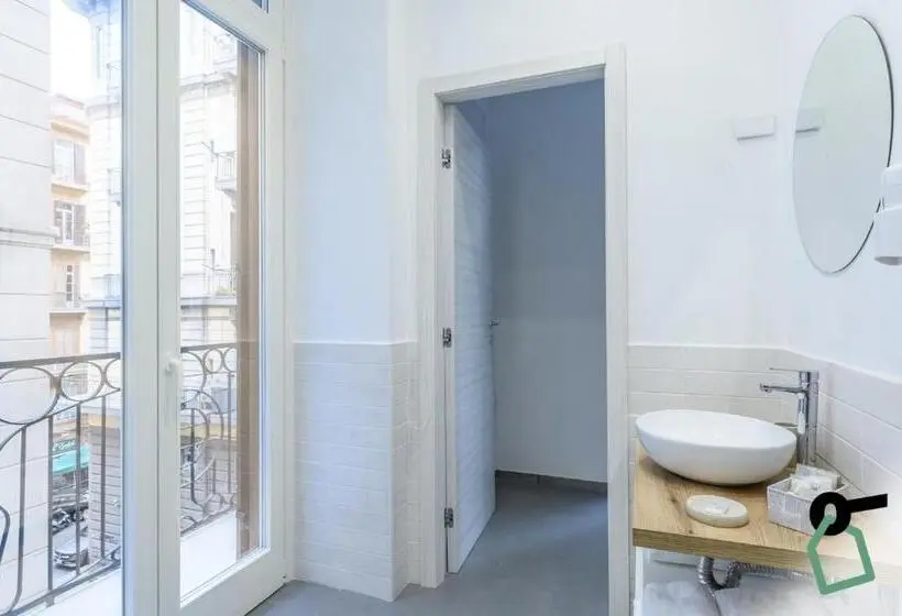 バルコニー付きスタンダードルーム, Hotiday Room Collection   Napoli Centro Storico