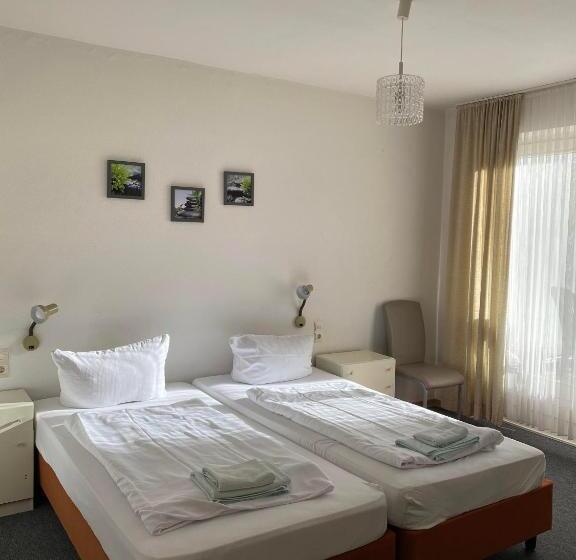 Номер Стандарт Вид на Сад, Seehaus