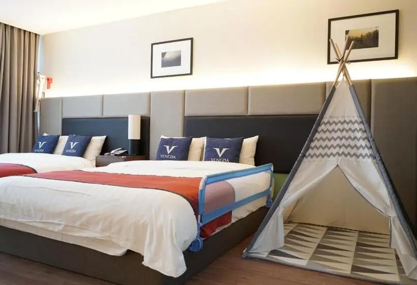 Suite with Pool, Venezia Hotel And Resort