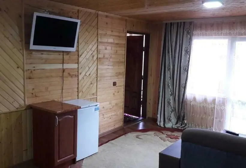 Deluxe Neljän Hengen Huone, U Romana