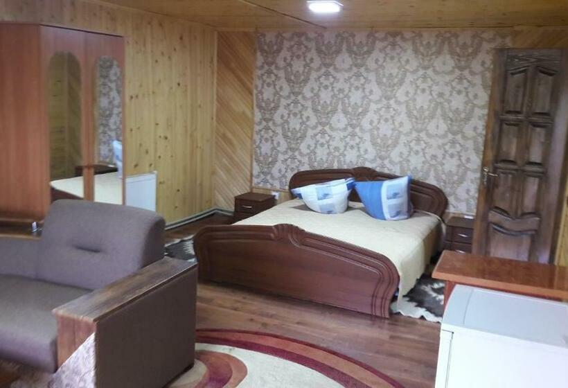 디럭스 4인 룸, U Romana