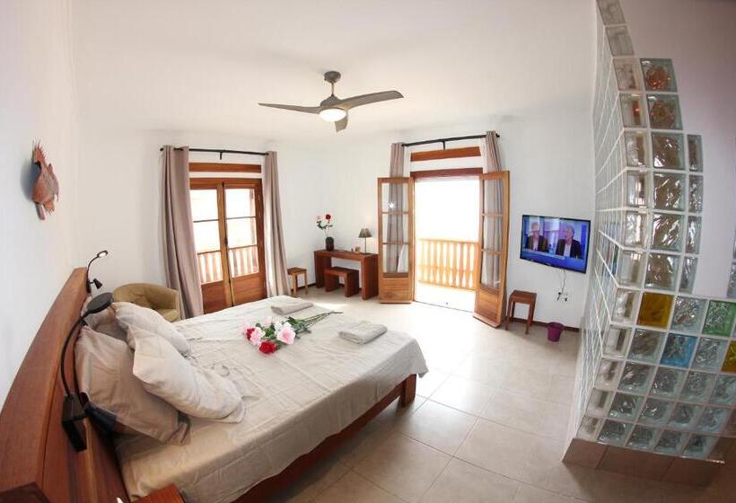 Deluxe Suite Sea View, Casa Evora   Luxury And Beach Front