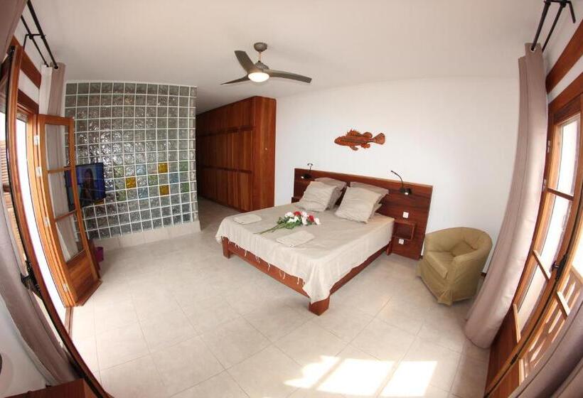 Deluxe Suite Sea View, Casa Evora   Luxury And Beach Front