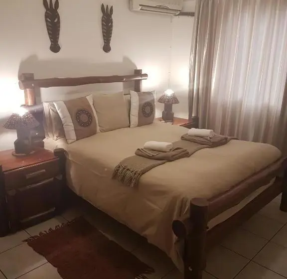 ４ベッドルームハウス, Oppi Rotse Guesthouse
