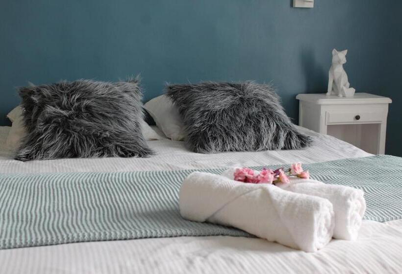 ガーデンビューファミリールーム, L Angély   Chambres D Hôtes